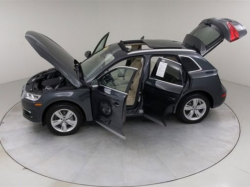 Used 2019 Audi Q5 Prestige w/ Prestige Package image 53