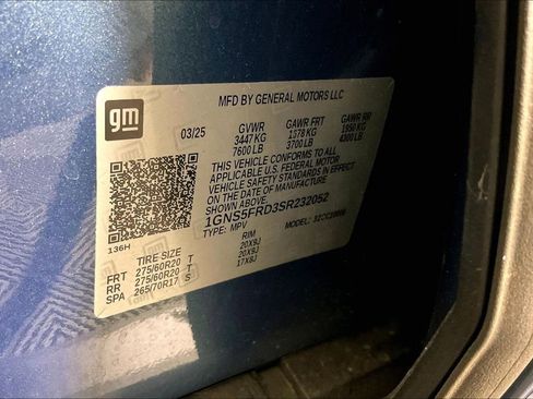 Used 2025 Chevrolet Suburban Premier image 44