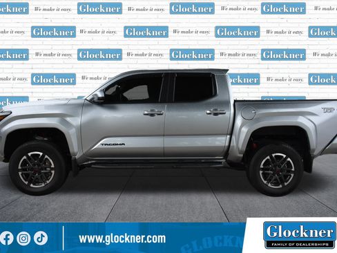 Used 2025 Toyota Tacoma TRD Sport AWD/4WD image 9