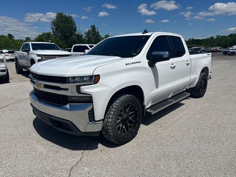 Used 2020 Chevrolet Silverado 1500 LT w/ Trailering Package AWD/4WD image 8