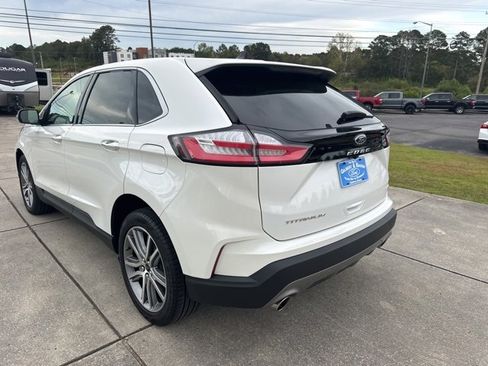 Used 2024 Ford Edge Titanium image 5