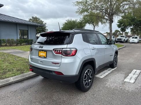 Used 2024 Jeep Compass Trailhawk image 7