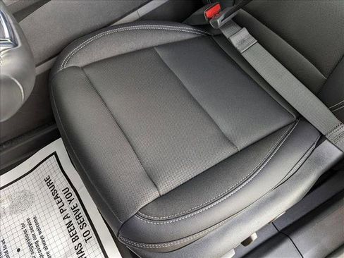 New 2025 Chevrolet Blazer EV LT image 4