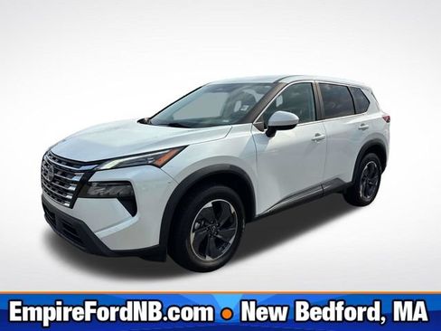 Used 2024 Nissan Rogue SV FWD image 1