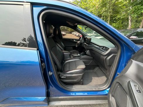 Used 2023 Ford Escape ST-Line w/ Tech Pack #1 AWD/4WD image 40