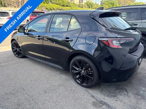 Used 2022 Toyota Corolla SE FWD image 2