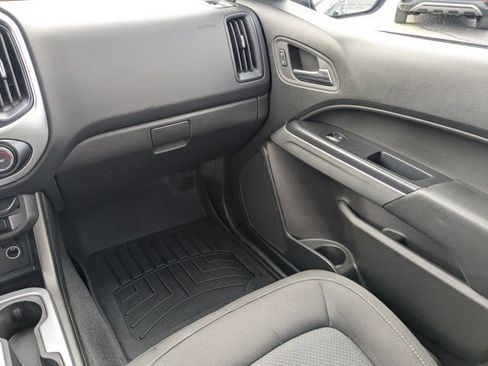 Used 2022 Chevrolet Colorado LT RWD image 16