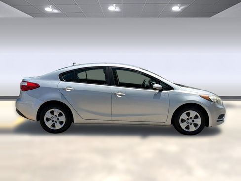 Used 2014 Kia Forte LX FWD image 8