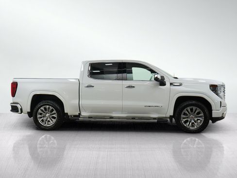 Used 2024 GMC Sierra 1500 Denali w/ Technology Package AWD/4WD image 7
