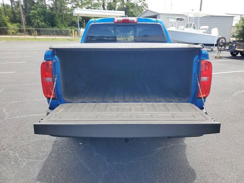 Used 2021 Chevrolet Colorado Z71 w/ Safety Package RWD image 8