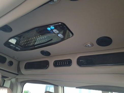 Used 2026 GMC Savana 2500 w/ Driver Convenience Package RWD image 18