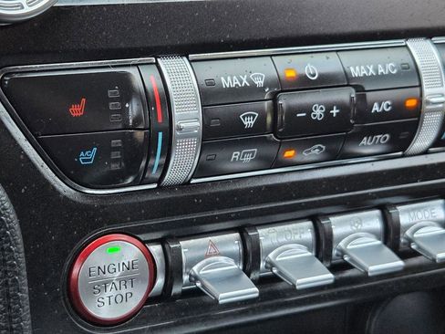 Used 2019 Ford Mustang Premium RWD image 15