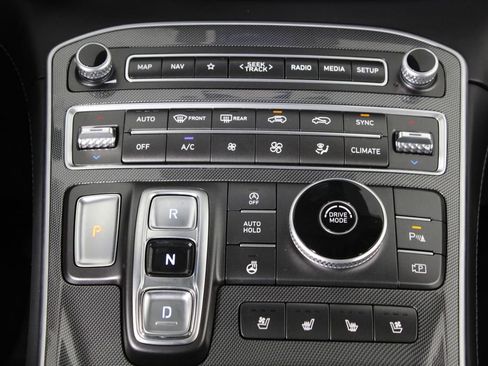 Certified 2023 Hyundai Santa Fe Limited image 22