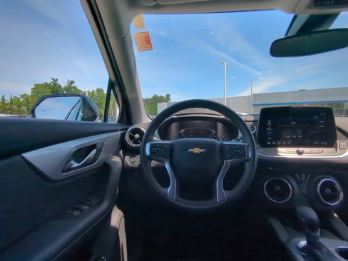 Used 2023 Chevrolet Blazer LT w/ Convenience Package FWD image 13