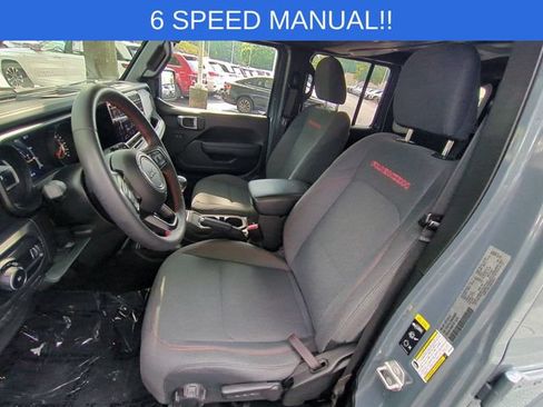 Used 2024 Jeep Wrangler Unlimited Rubicon w/ Technology Group AWD/4WD image 14