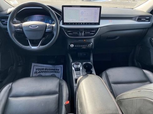 Used 2023 Ford Escape Platinum AWD/4WD image 6