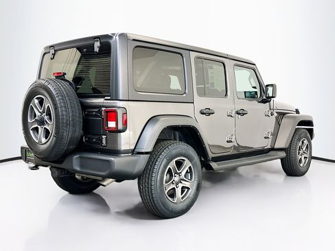 Used 2022 Jeep Wrangler Sport S image 9