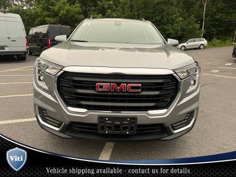 Used 2024 GMC Terrain SLE w/ Driver Convenience Package AWD/4WD image 3