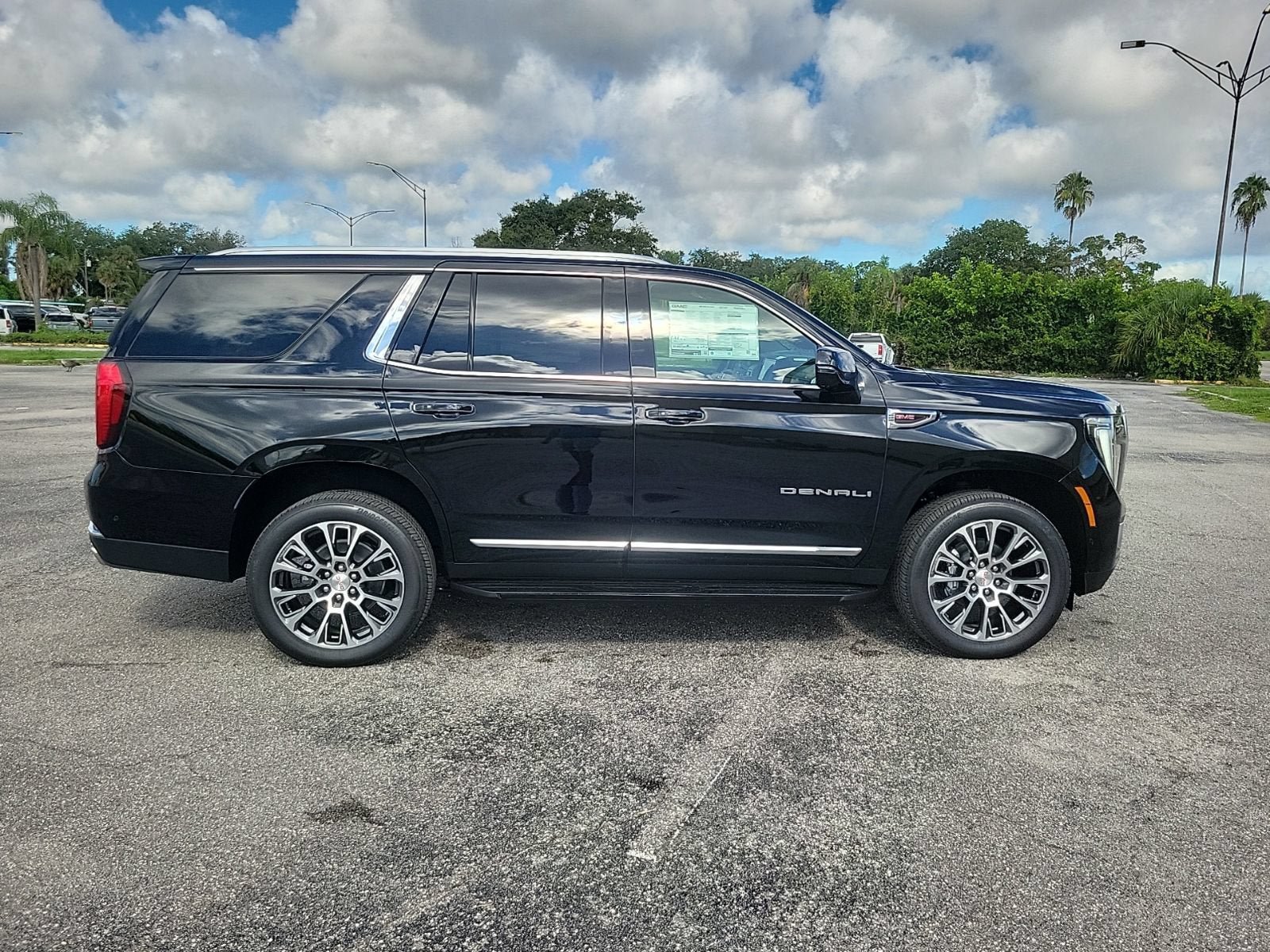 New 2026 GMC Yukon Denali RWD image 4