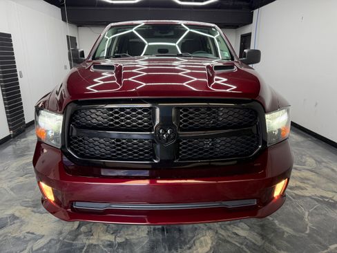 Used 2019 RAM 1500 Express w/ Wheel & Sound Group AWD/4WD image 4