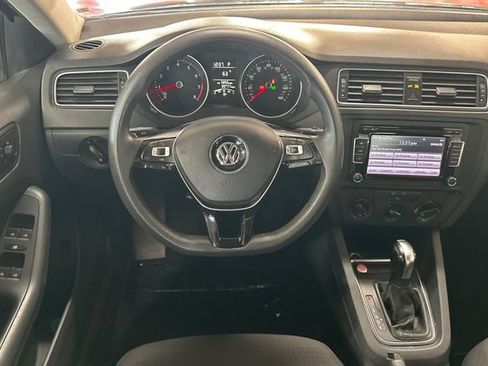 Used 2015 Volkswagen Jetta S w/ Welcome Package image 16