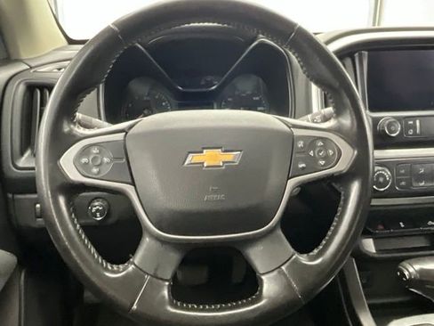 Used 2021 Chevrolet Colorado LT AWD/4WD image 8