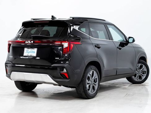 Used 2024 Kia Seltos S AWD/4WD image 32
