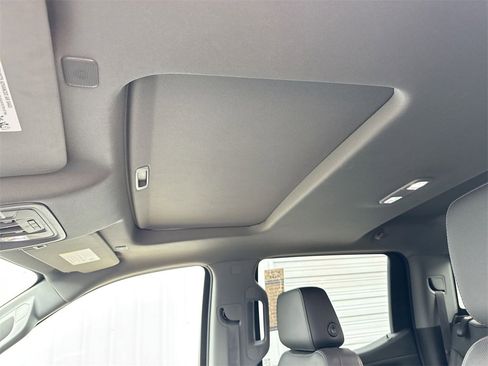 Used 2022 GMC Sierra 1500 SLT w/ SLT Premium Plus Package image 20