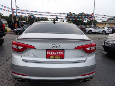 Used 2015 Hyundai Sonata Limited w/ Option Group 06 FWD image 4