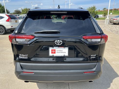 Certified 2024 Toyota RAV4 XLE AWD/4WD image 8