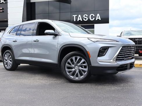 New 2026 Buick Enclave Preferred AWD/4WD image 1