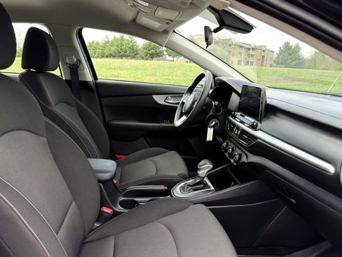 Used 2024 Kia Forte LXS FWD image 24