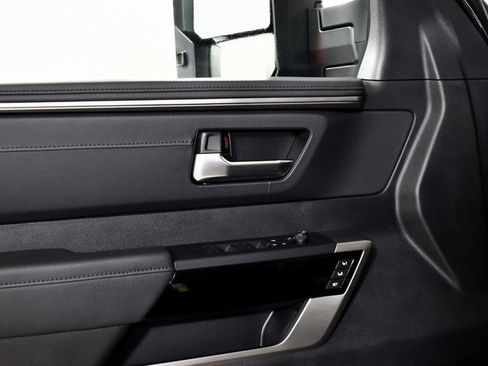 Used 2023 Toyota Sequoia Limited w/ TRD Off-Road Package image 20