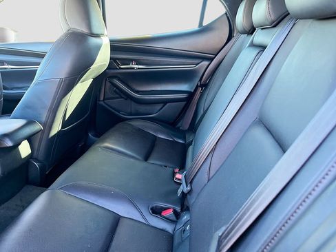 Used 2022 MAZDA MAZDA3 s FWD image 26