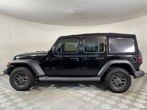 Used 2024 Jeep Wrangler Unlimited Sport AWD/4WD image 3