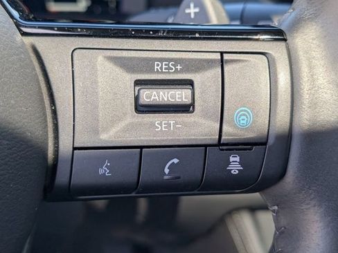 Used 2023 Nissan Rogue Platinum w/ Platinum Premium Package FWD image 19