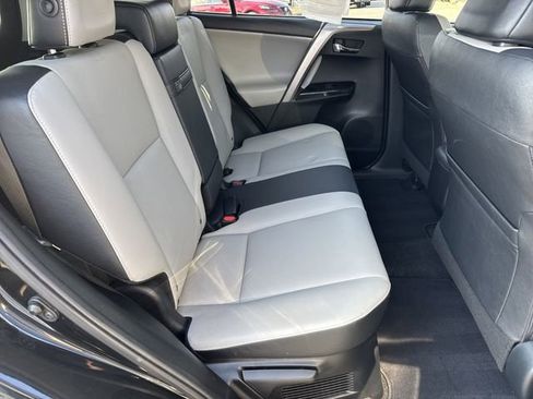 Used 2018 Toyota RAV4 Limited image 15