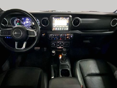 Used 2022 Jeep Wrangler Unlimited Sahara w/ Cold Weather Group AWD/4WD image 15