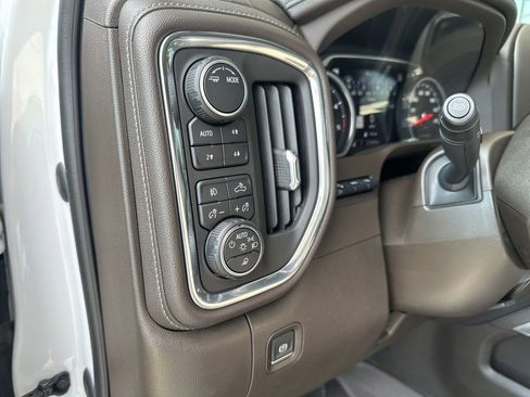 Used 2022 Chevrolet Silverado 2500 LTZ w/ Z71 Chrome Sport Edition AWD/4WD image 27