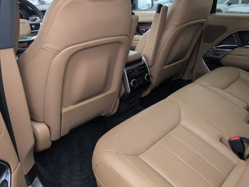 Used 2023 Land Rover Range Rover SE AWD/4WD image 18