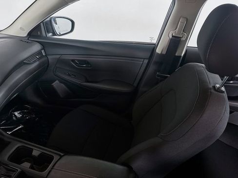 Certified 2025 Nissan Sentra S FWD image 22