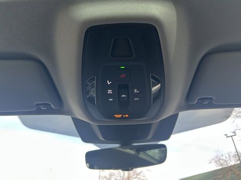 Used 2025 Audi Q5 2.0T Premium w/ Convenience Package image 19