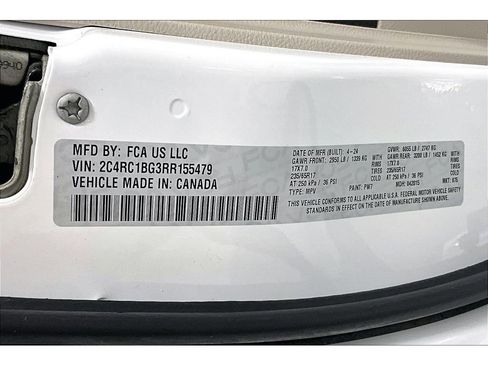 Used 2024 Chrysler Pacifica Touring-L image 33