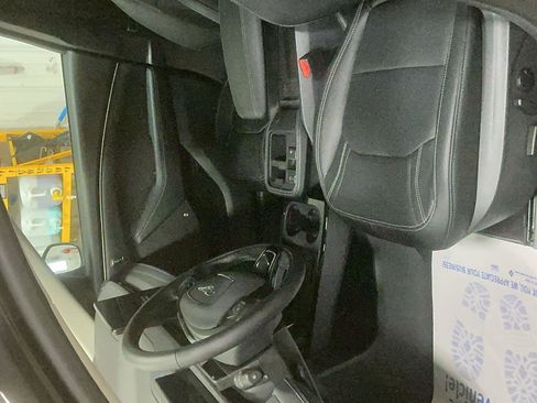 New 2025 Ford Mustang Mach-E Premium image 12