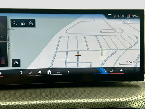 Certified 2025 BMW 430i xDrive w/ Premium Package image 14