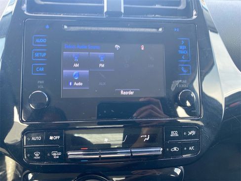 Used 2019 Toyota Prius LE image 27