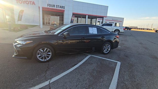Used 2021 Toyota Avalon XLE FWD image 6