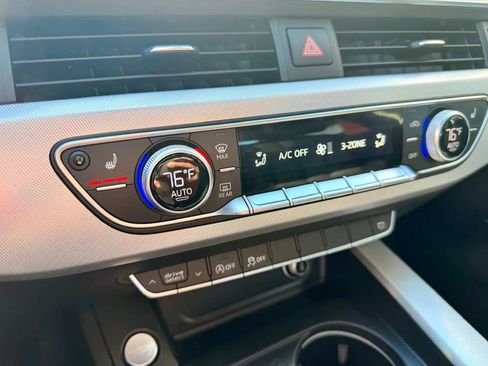 Used 2017 Audi A4 2.0T Premium image 13
