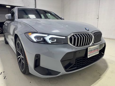 Used 2024 BMW 330i xDrive Sedan w/ M Sport Package AWD/4WD image 8