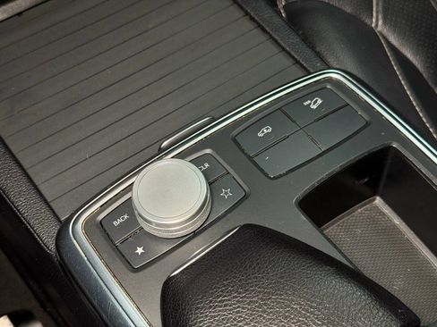 Used 2014 Mercedes-Benz GL 450 GL 450 4MATIC Sport Utility 4D image 50